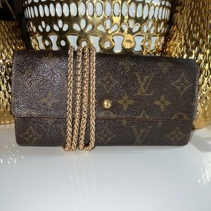 ❌SOLD❌Louis Vuitton Porte Sarah Wallet